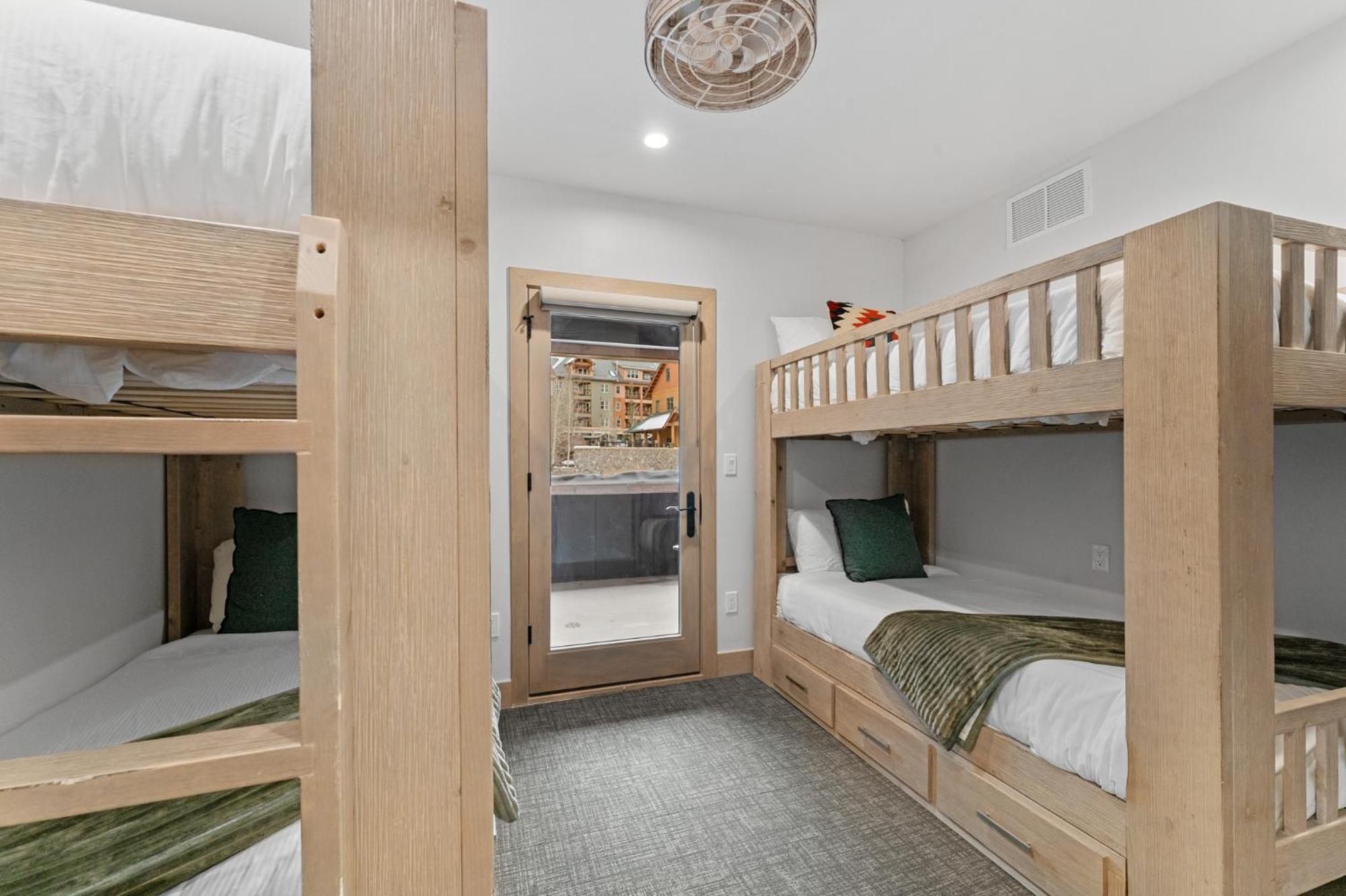 Inas Way Townhomes Unit D By Summit County Mountain Retreats 키스톤 외부 사진